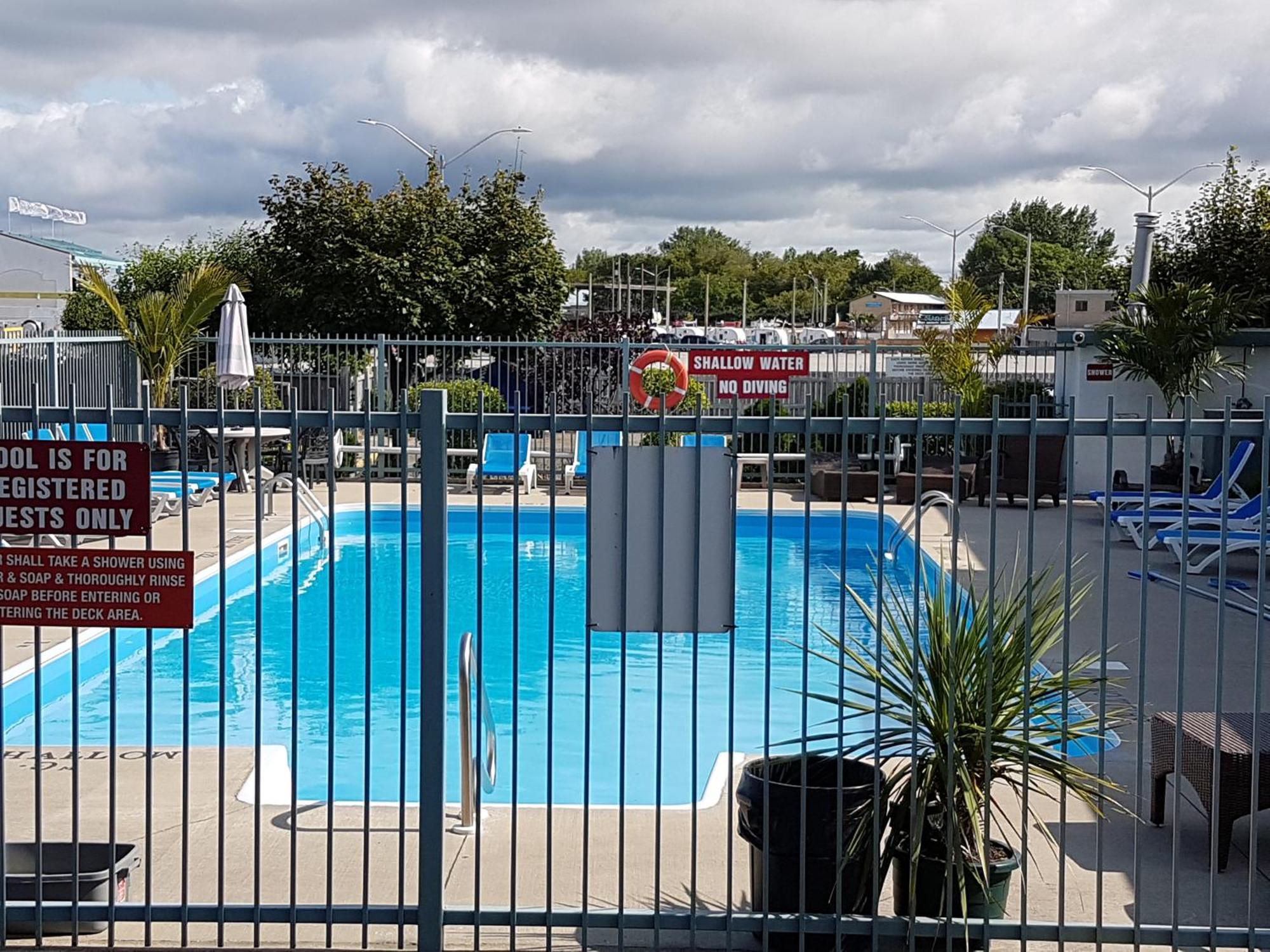 Lakeview Resort Motel Wasaga Beach Exterior foto